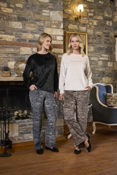 Desenli Taş Baskılı Kadife Pijama Takımı CossybyAqua 26299