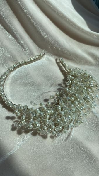 Tüylü Kristal Taç INT026