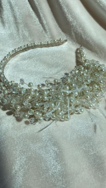 Tüylü Kristal Taç INT026