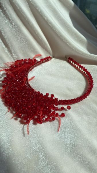 Tüylü Kristal Taç INT026